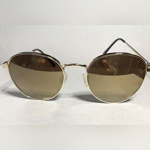 Trendy round sunglasses